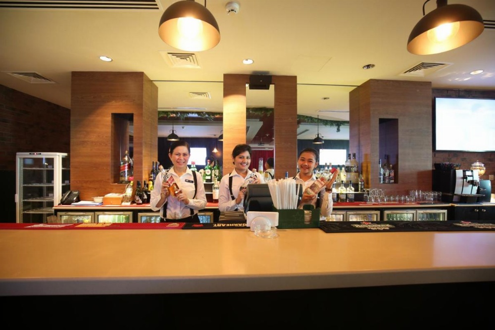 Holiday Inn Express Dubai Airport Image 12
