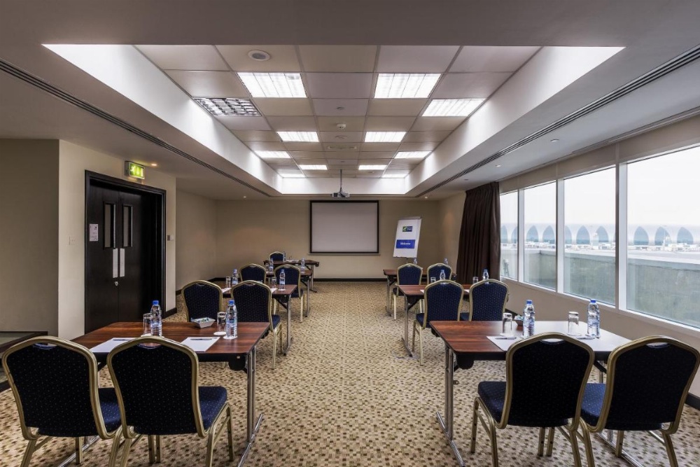Holiday Inn Express Dubai Airport Image 14